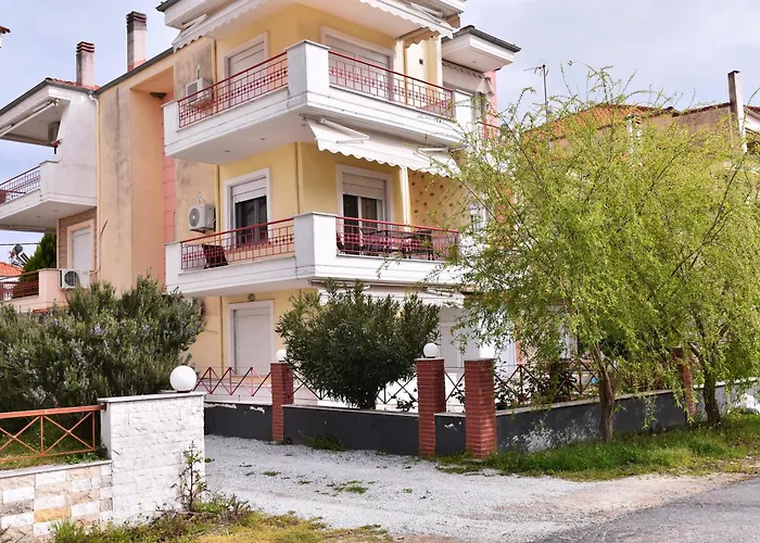 Antoine Appartement Néa Péramos
