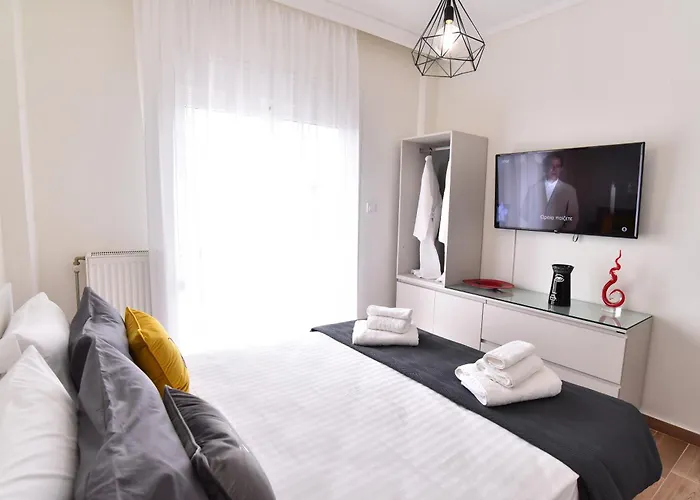 Antoine Appartement Néa Péramos
