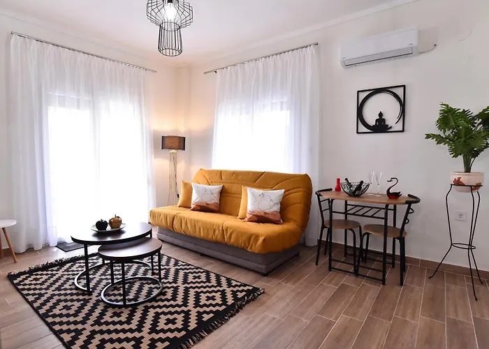 Antoine Appartement Néa Péramos